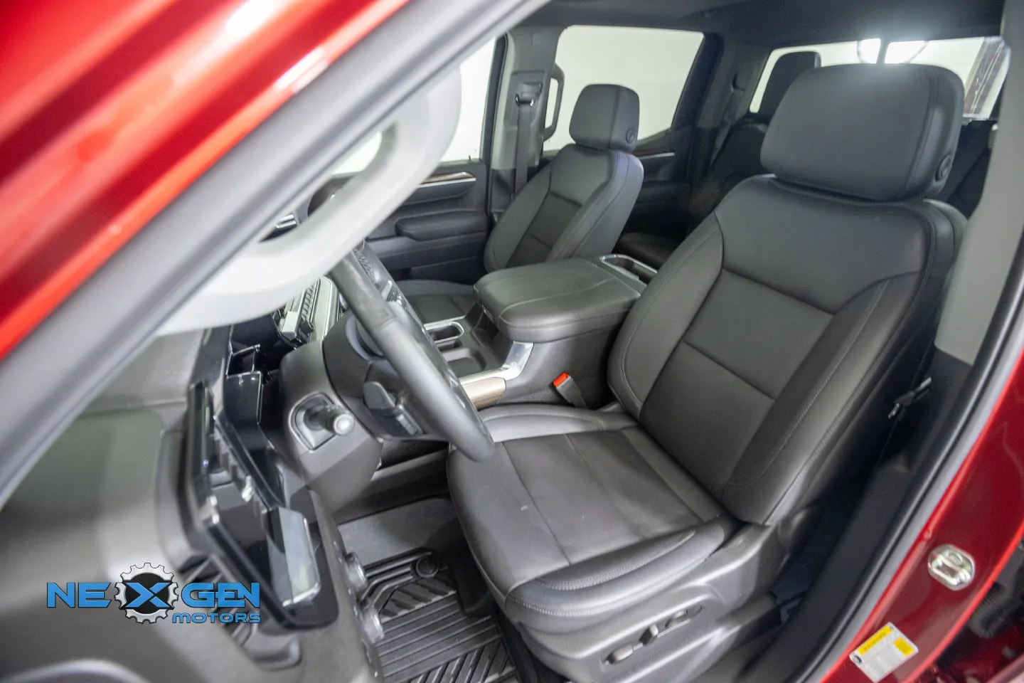 Chevrolet Silverado photo 26