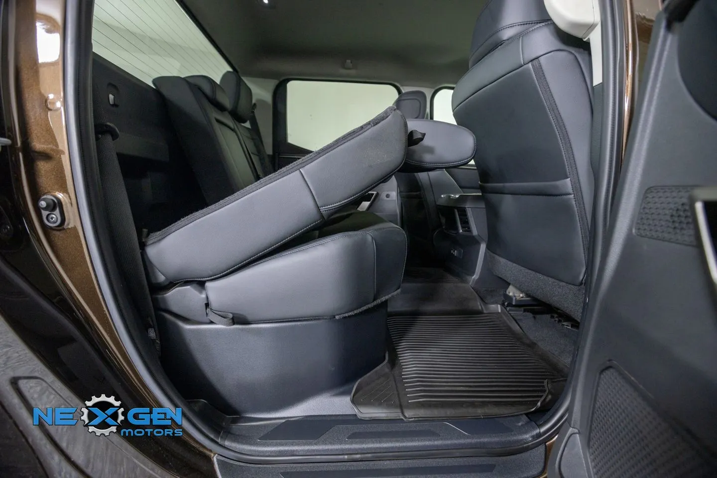 Toyota Tundra photo 40