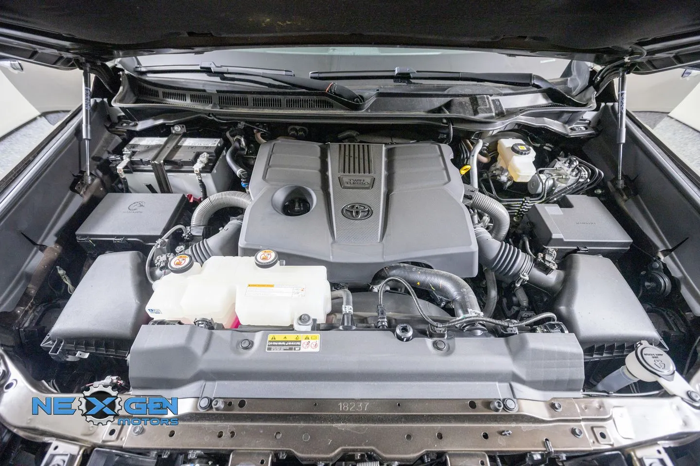 Toyota Tundra photo 52