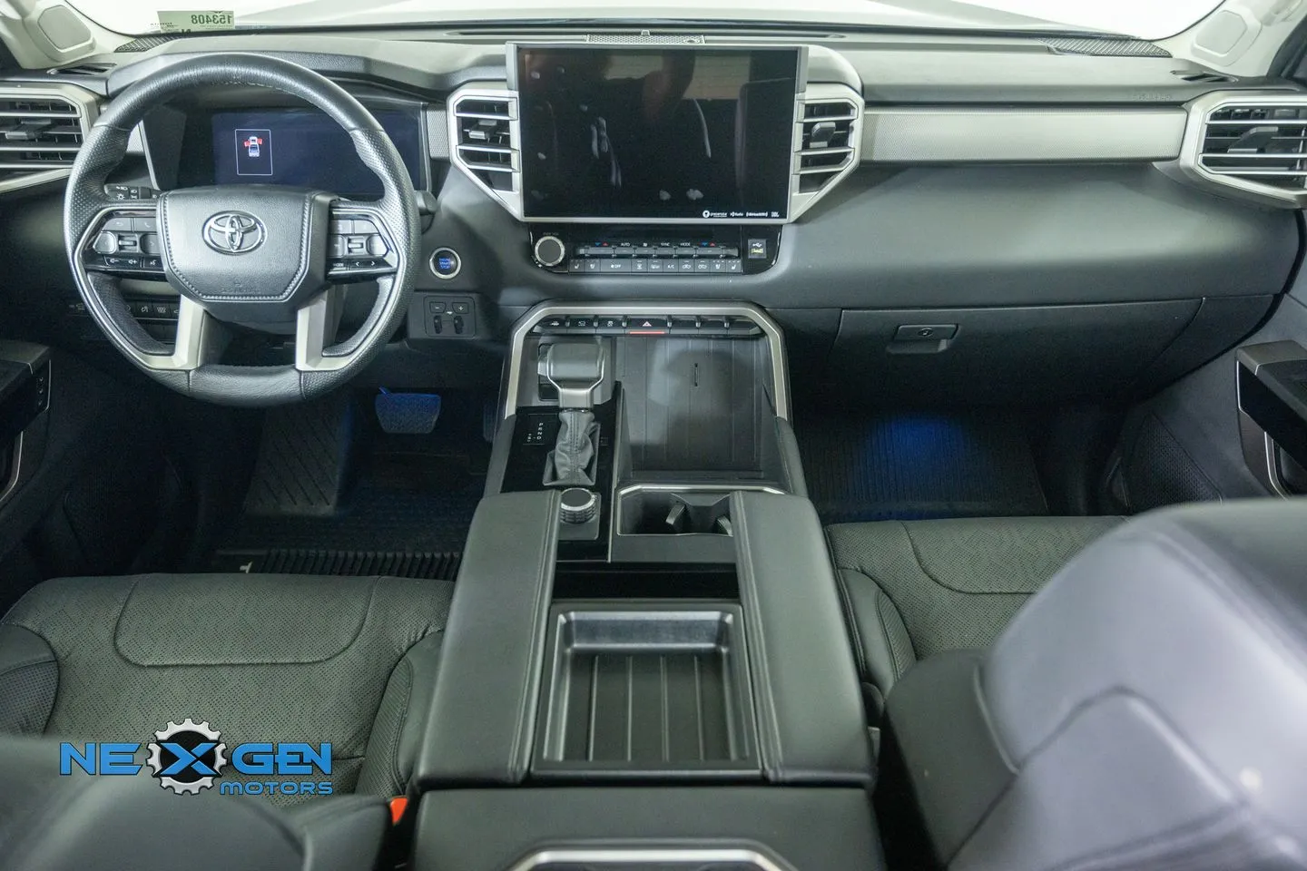 Toyota Tundra photo 32