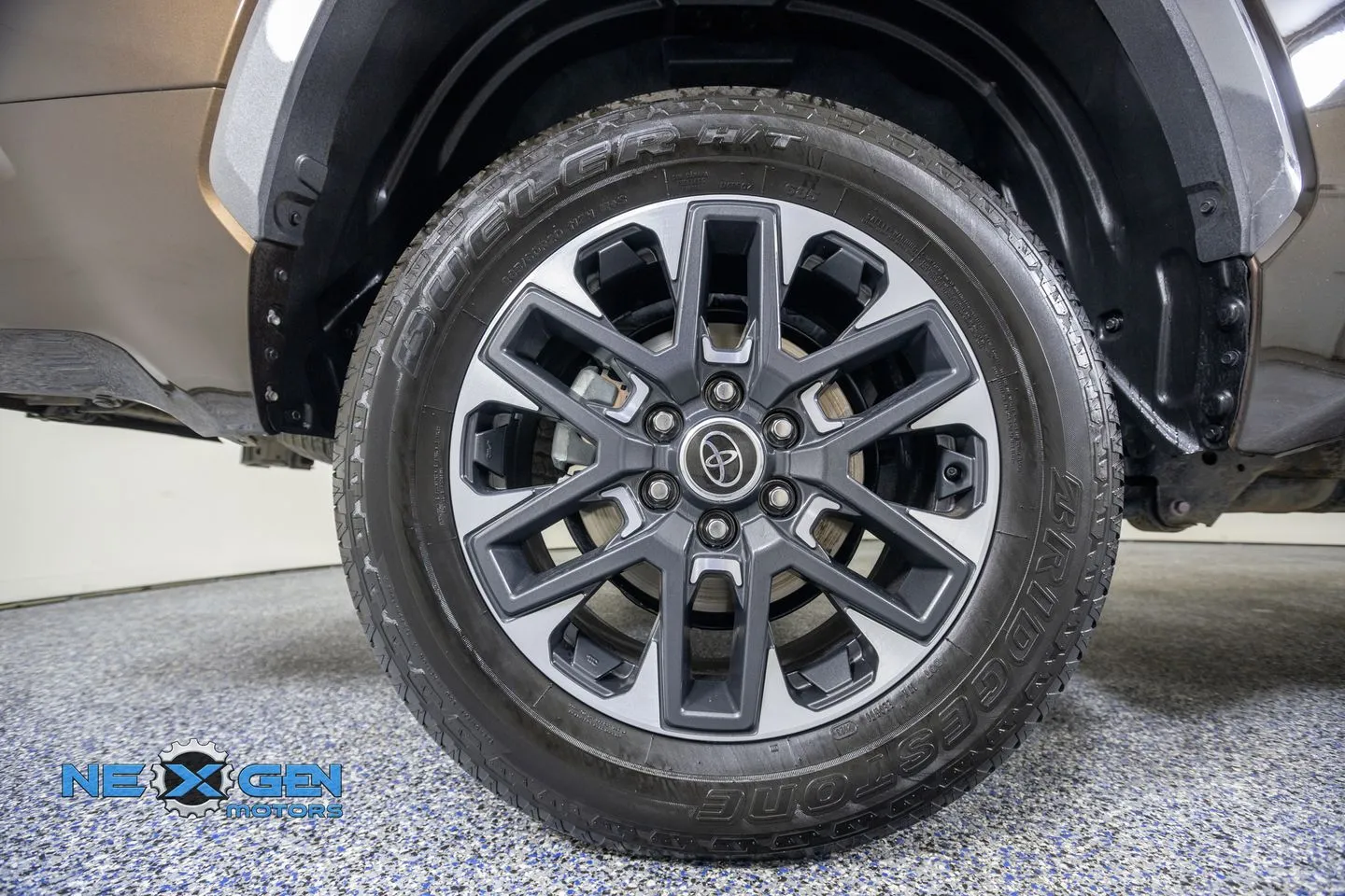 Toyota Tundra photo 48