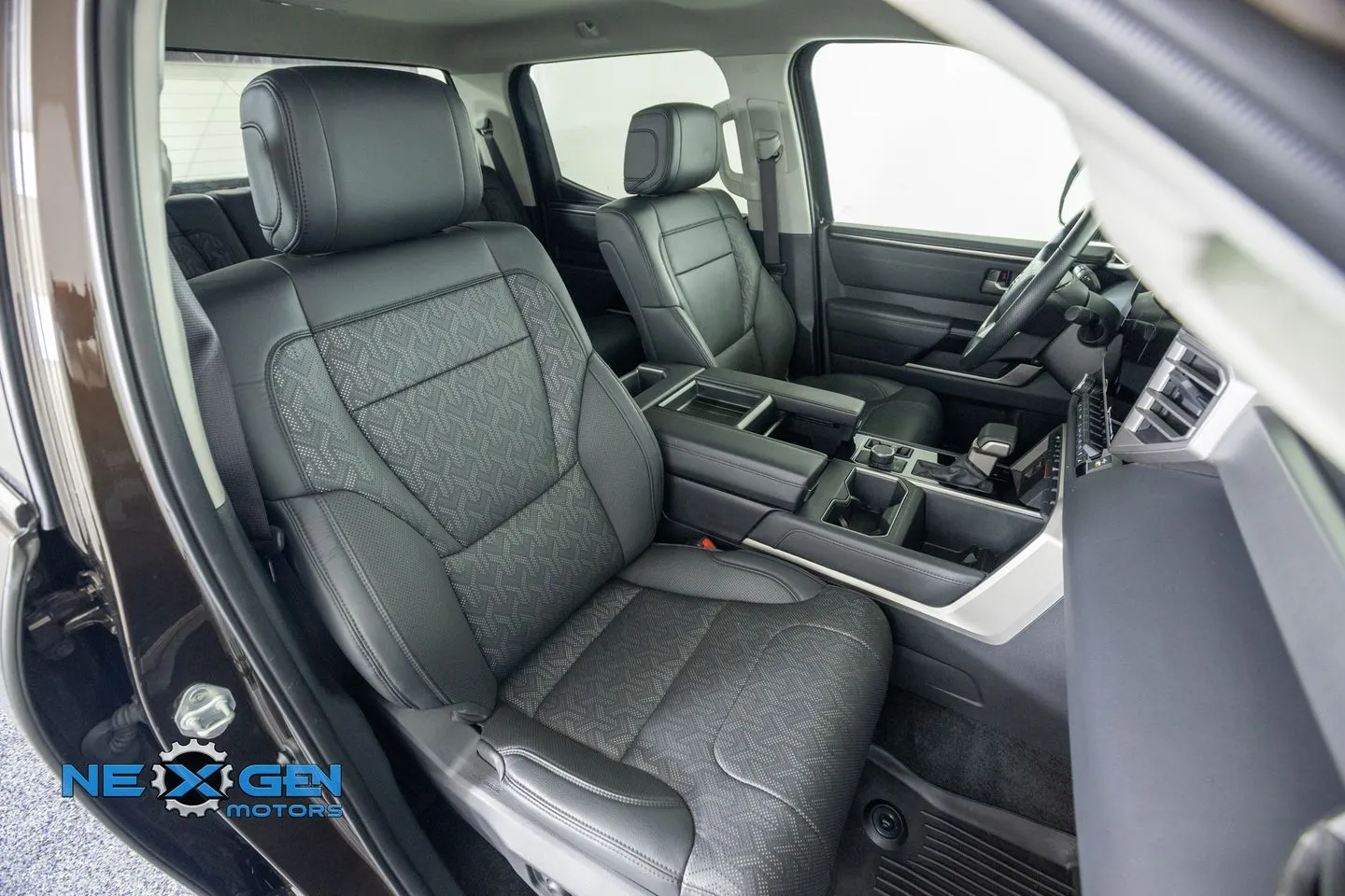 Toyota Tundra photo 46