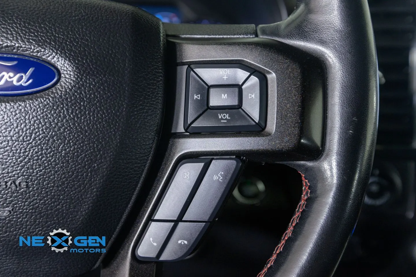 Ford Expedition photo 19