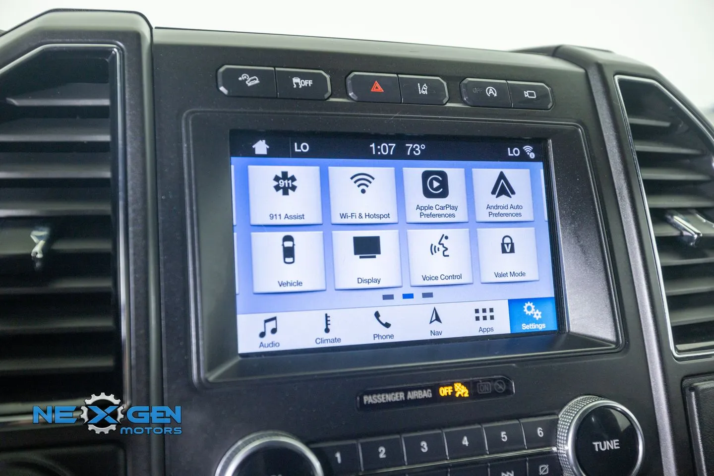 Ford Expedition photo 24