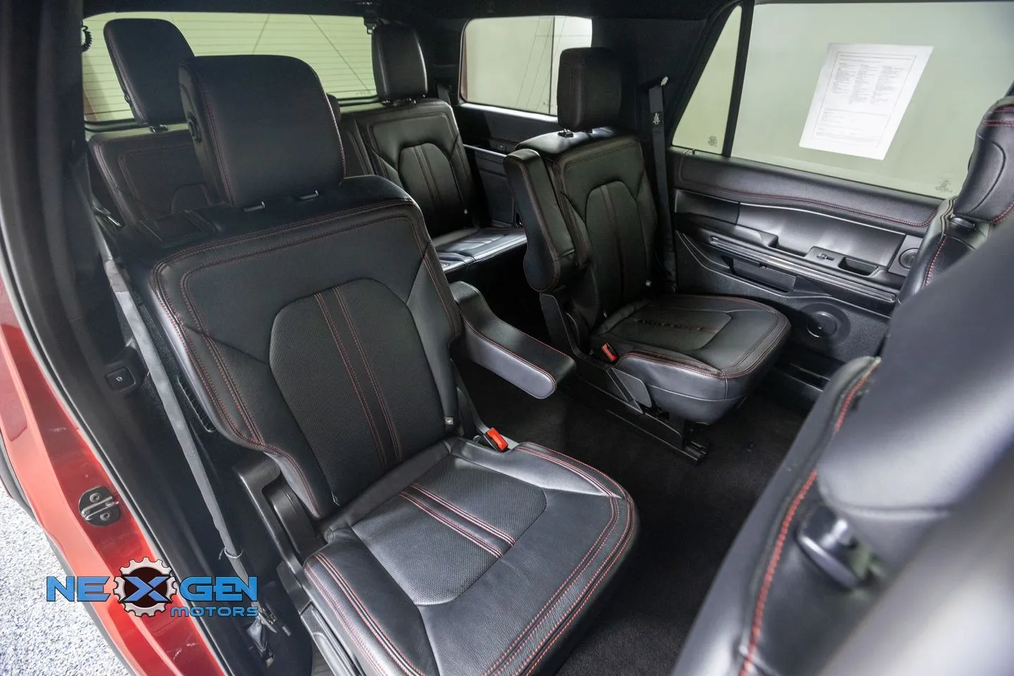 Ford Expedition photo 47