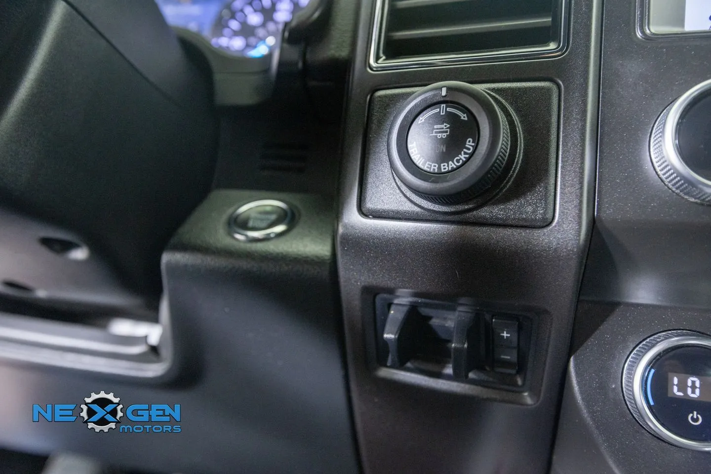 Ford Expedition photo 26