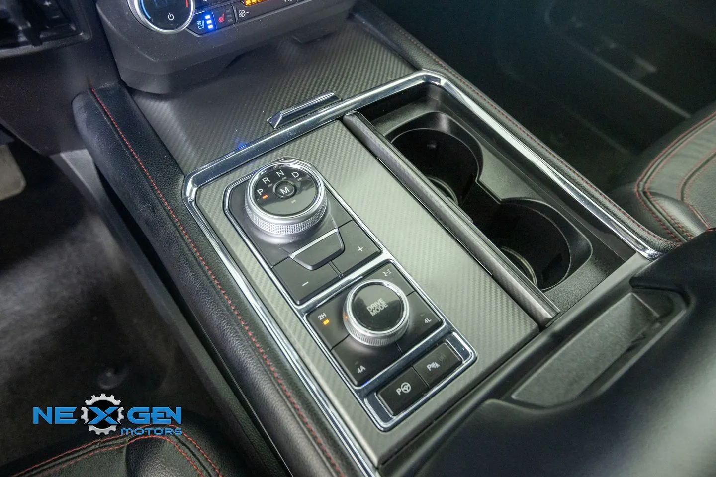 Ford Expedition photo 27