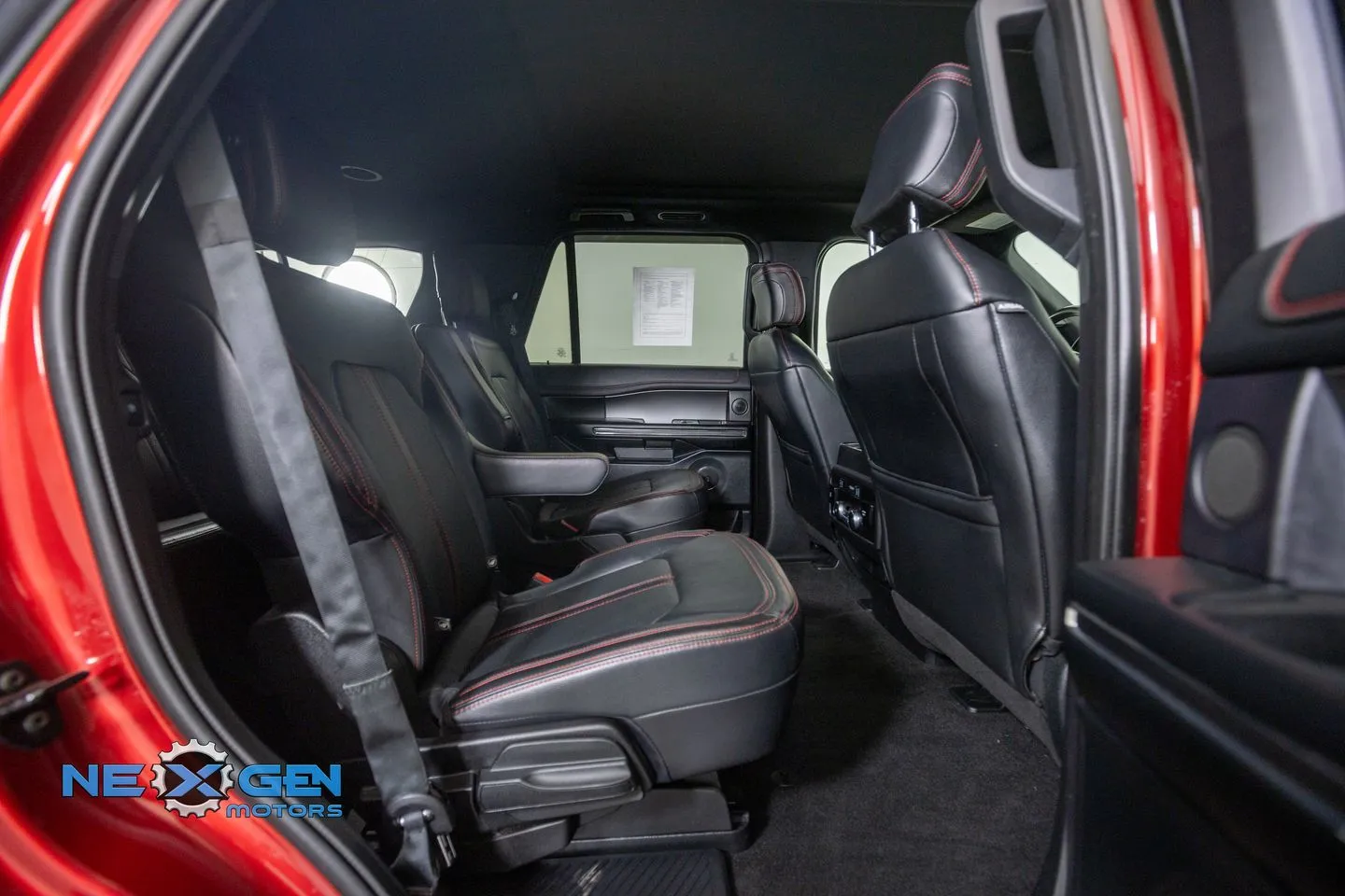 Ford Expedition photo 45