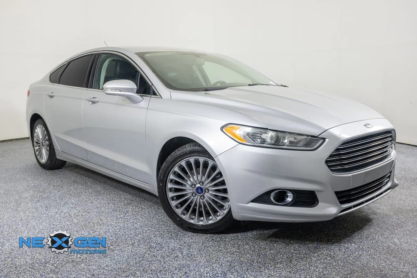 Silver 2016 Ford Fusion Titanium for sale in Lindon, UT