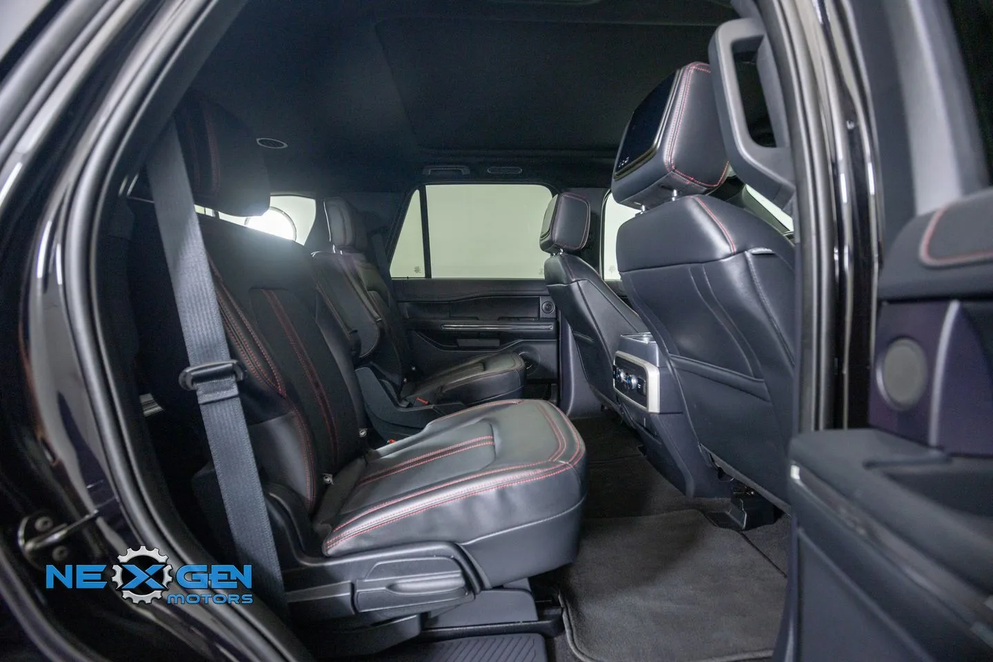 Ford Expedition photo 40