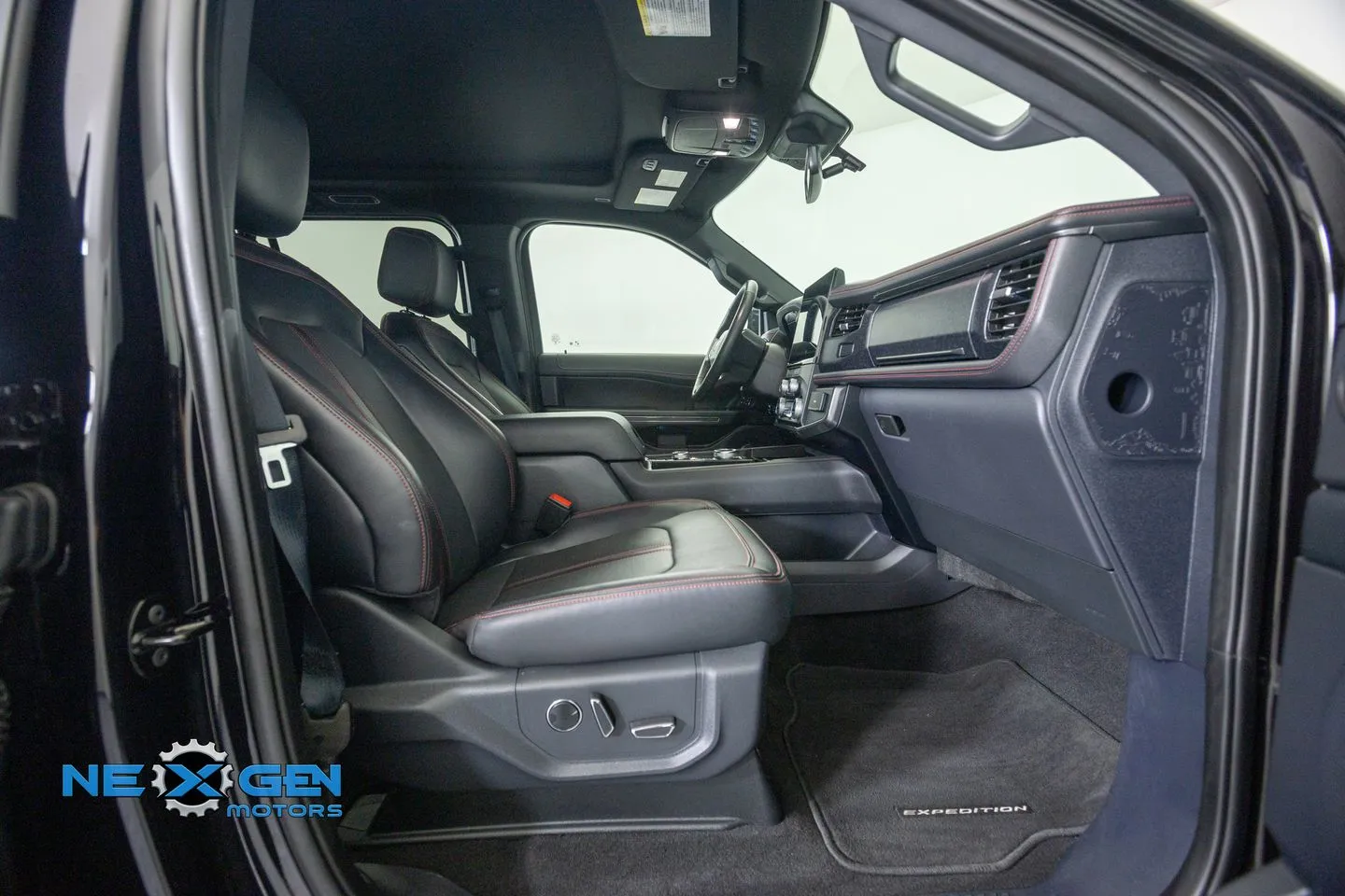 Ford Expedition photo 45