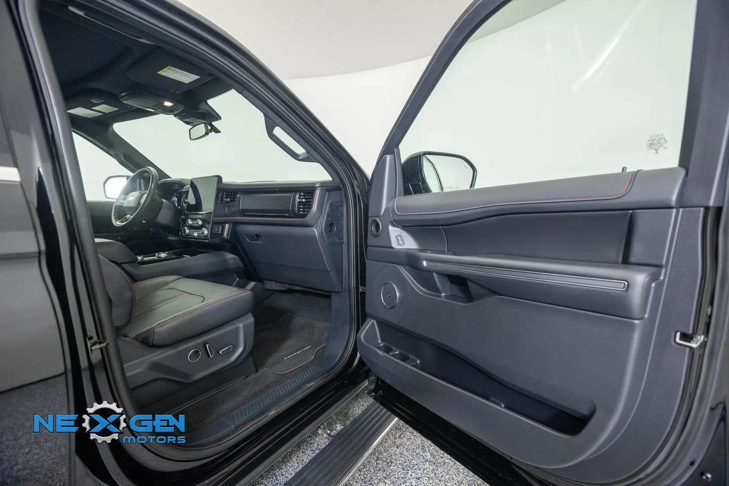 Ford Expedition photo 43