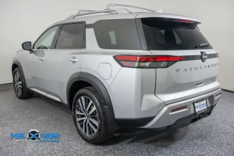 More photos of 2022 Nissan Pathfinder Platinum at NeXgen Motors, UT