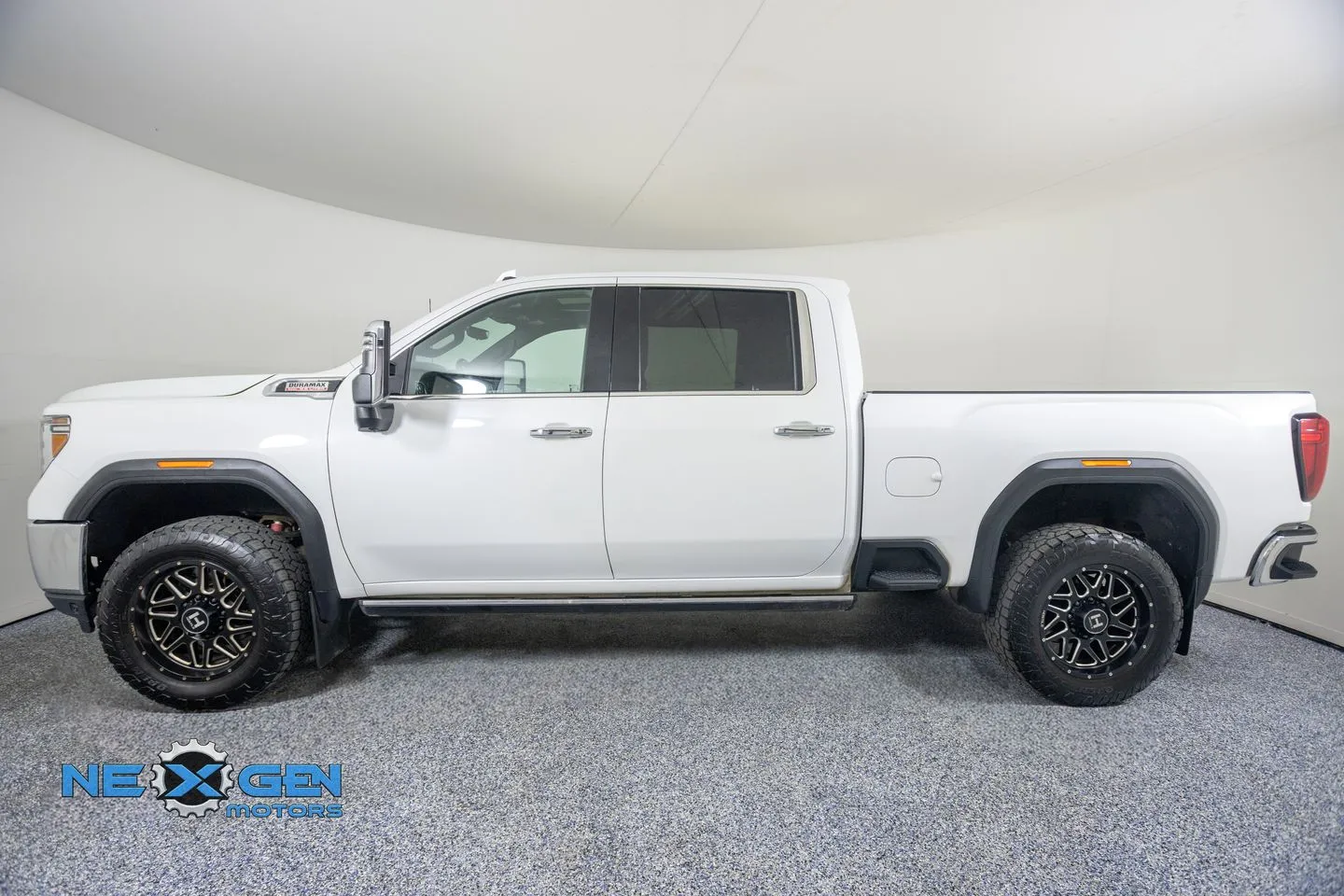 GMC Sierra photo 5
