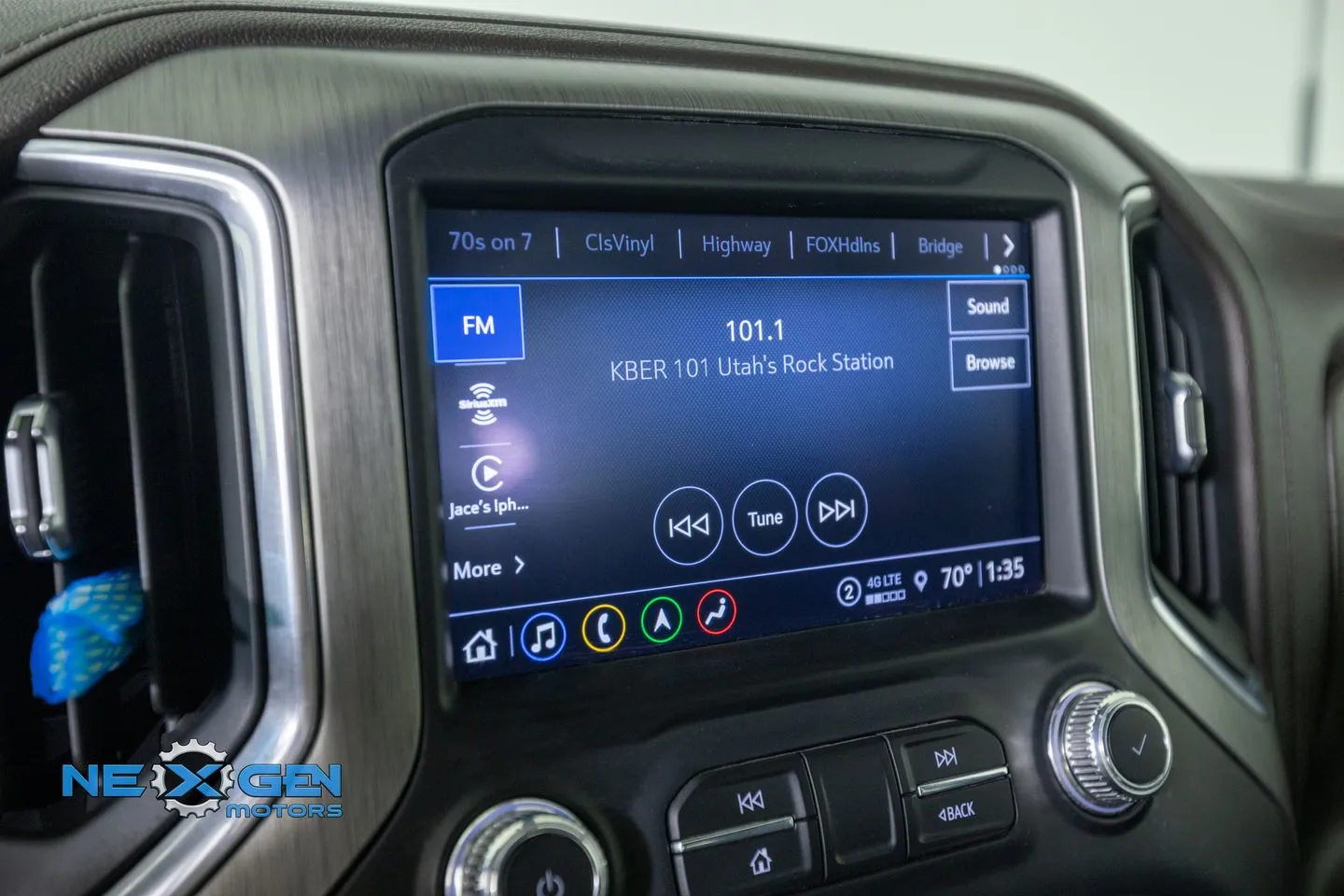 GMC Sierra photo 18