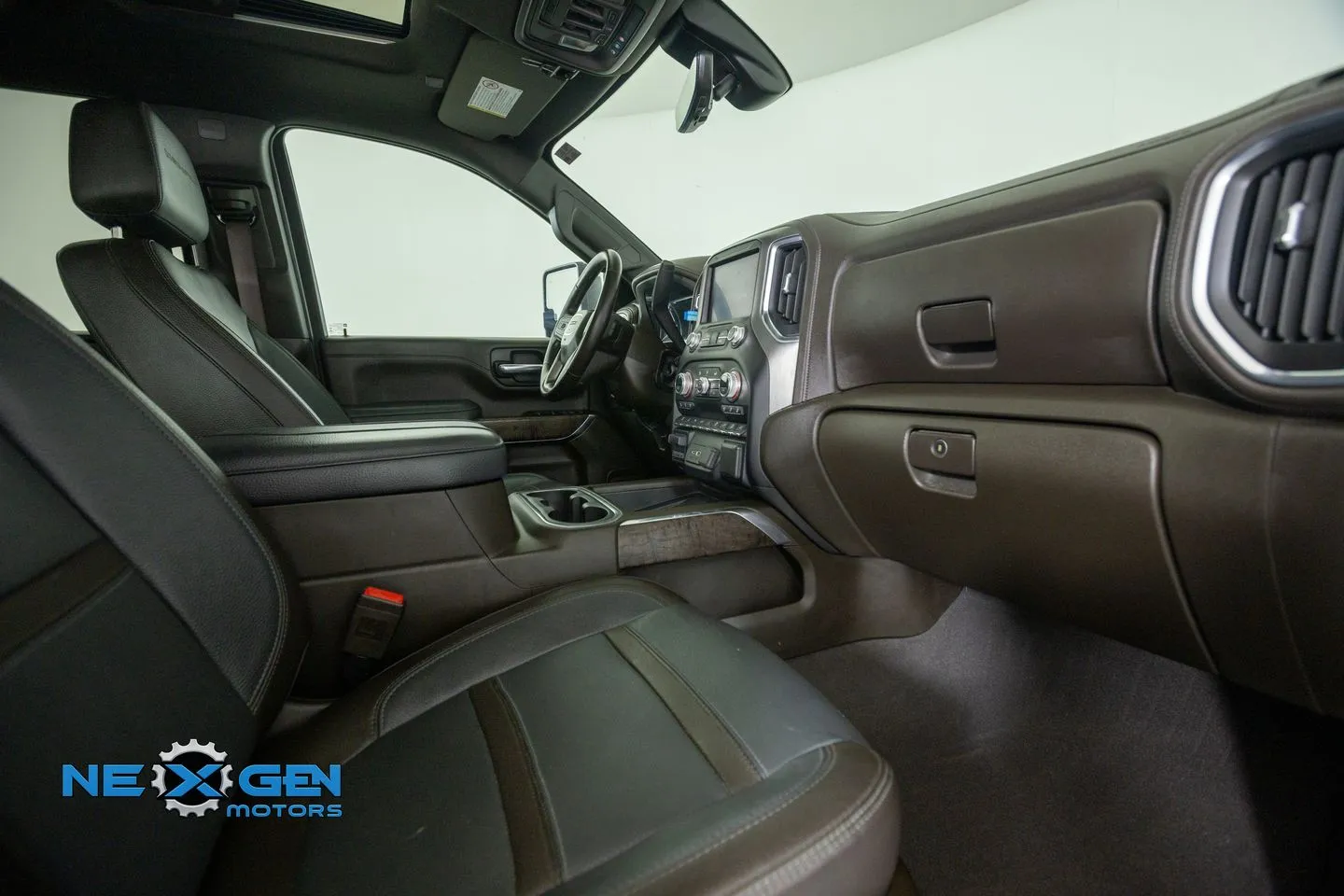 GMC Sierra photo 44