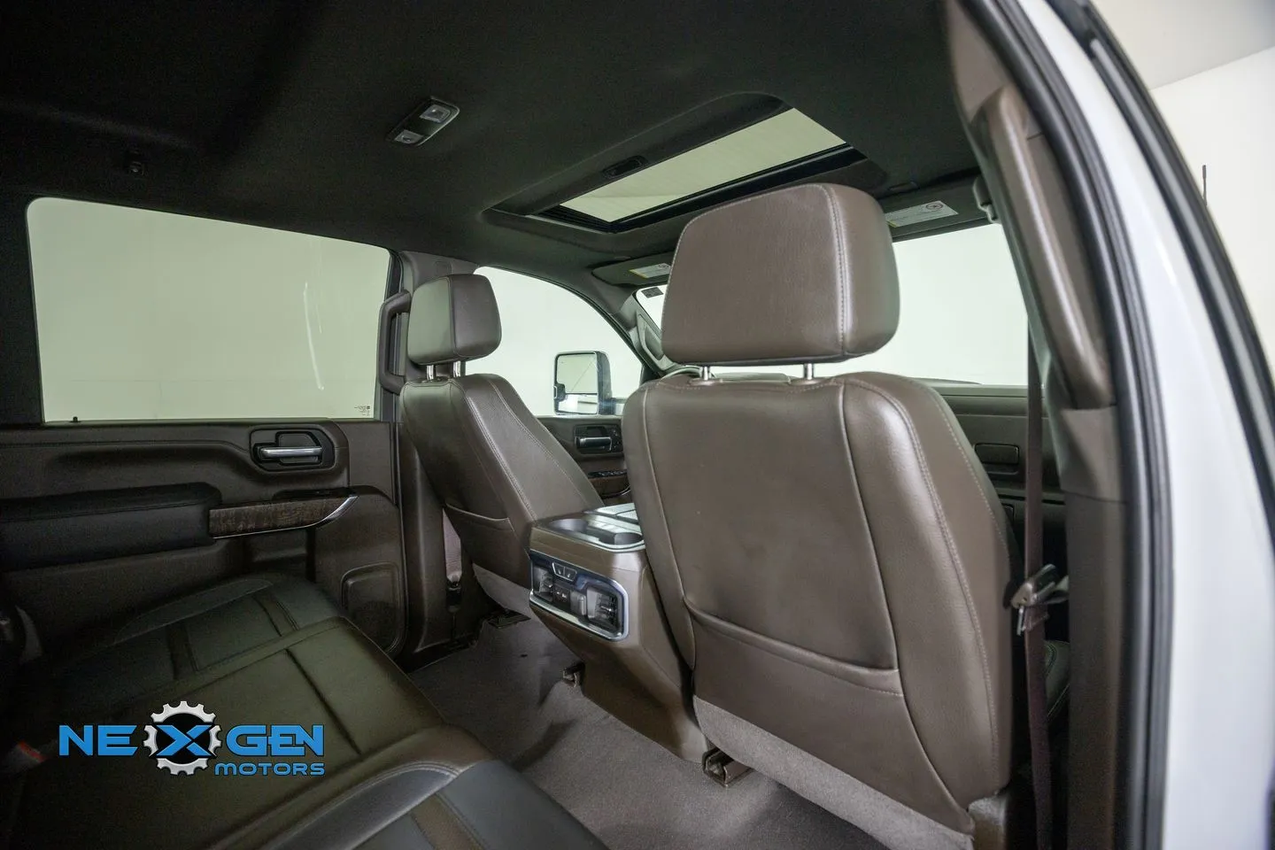 GMC Sierra photo 38
