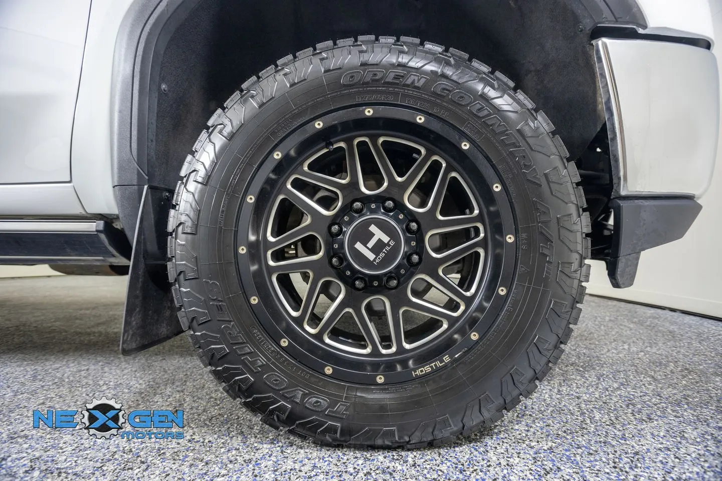 GMC Sierra photo 46