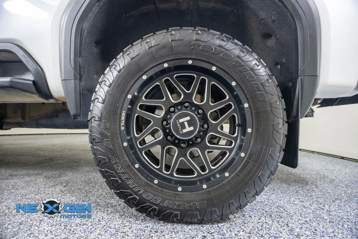 GMC Sierra photo 48
