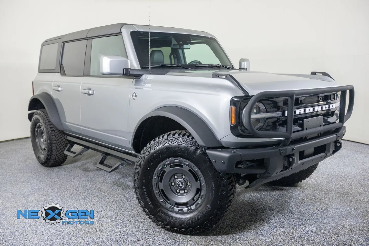 2024 Ford Bronco Outer Banks 4x4's photo