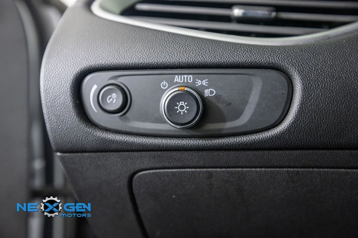 Chevrolet Malibu photo 14