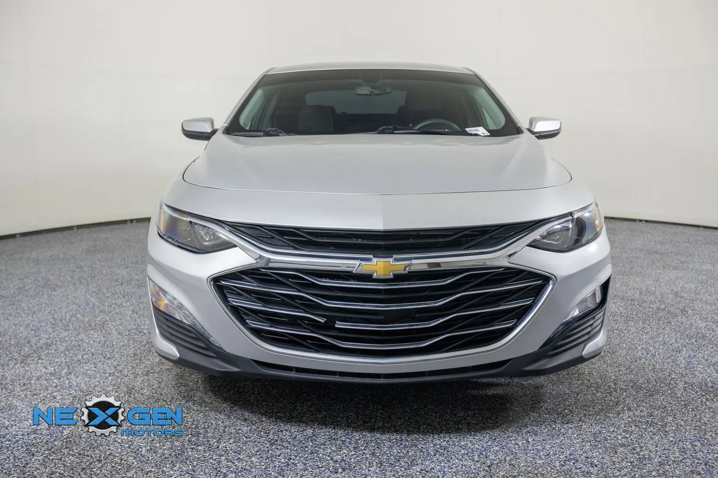 Chevrolet Malibu photo 3