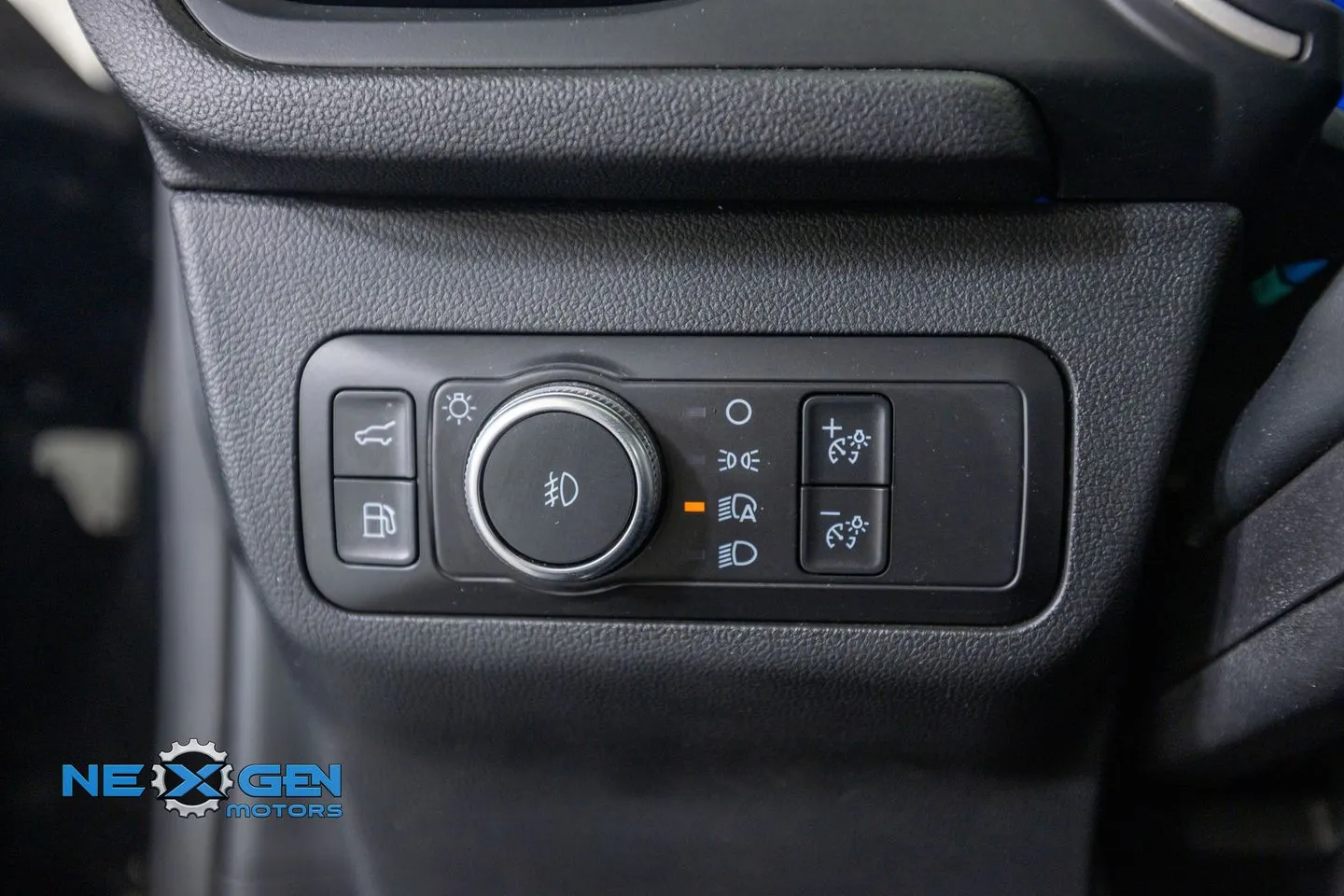 Ford Escape photo 14