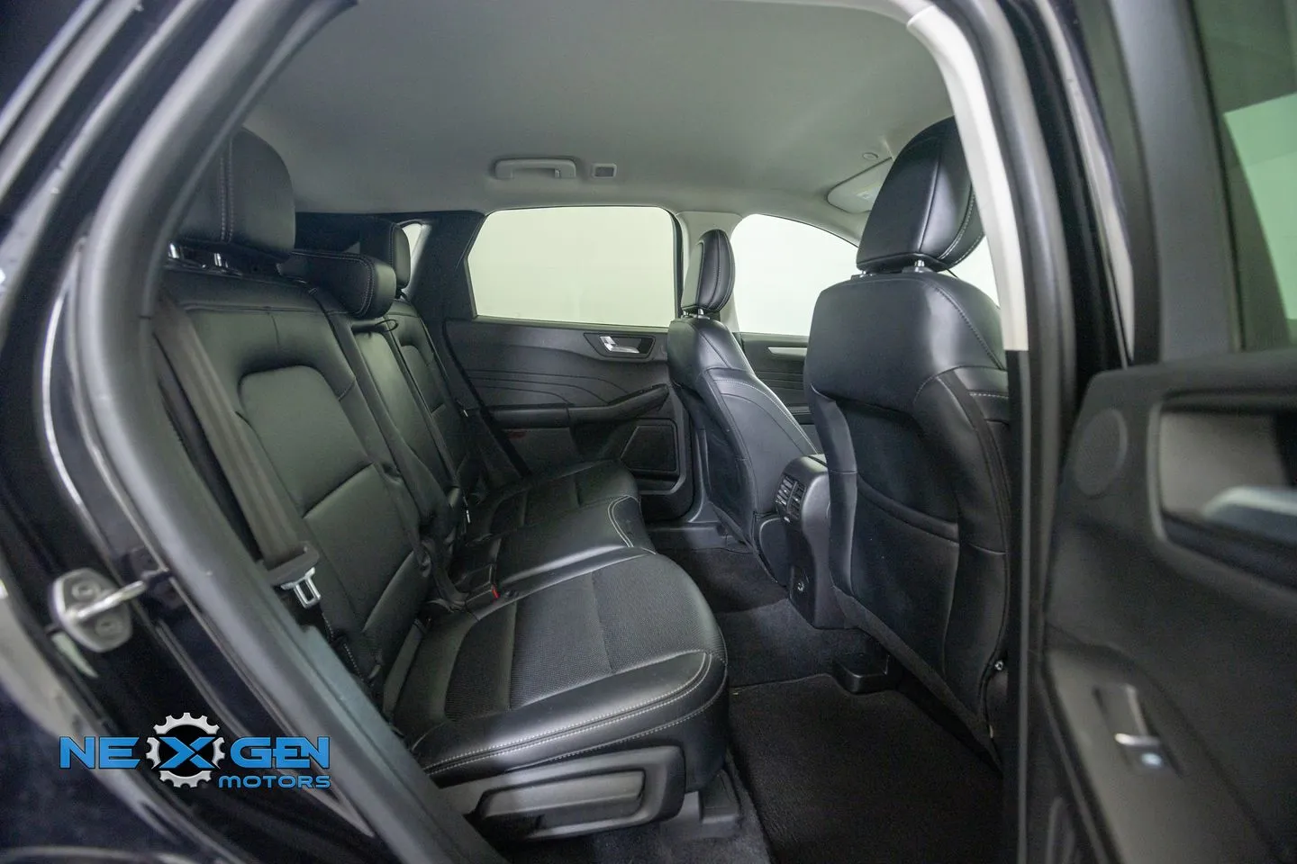 Ford Escape photo 39