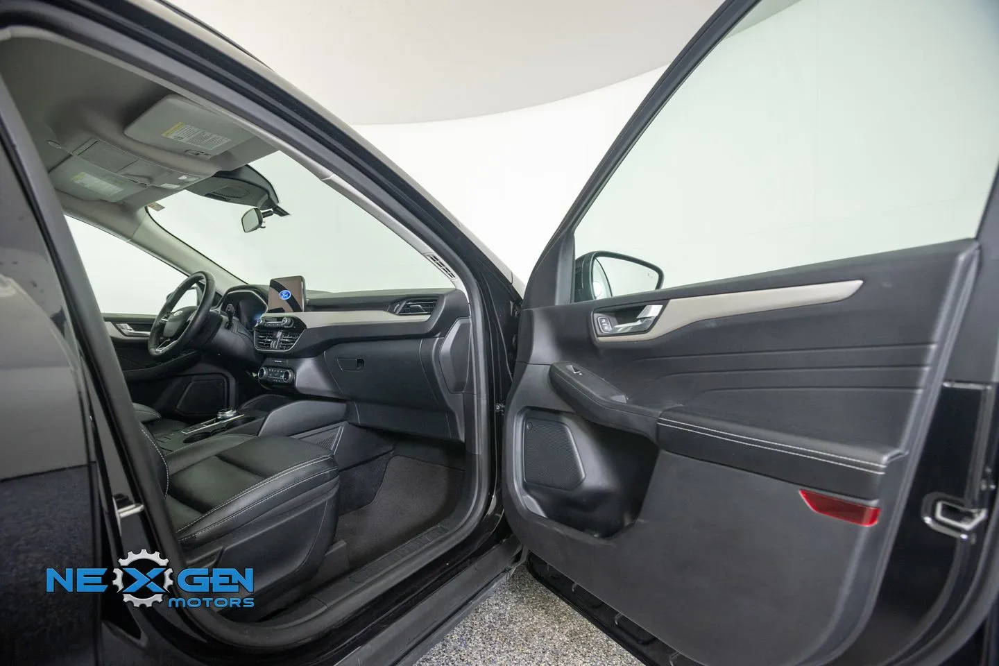 Ford Escape photo 42
