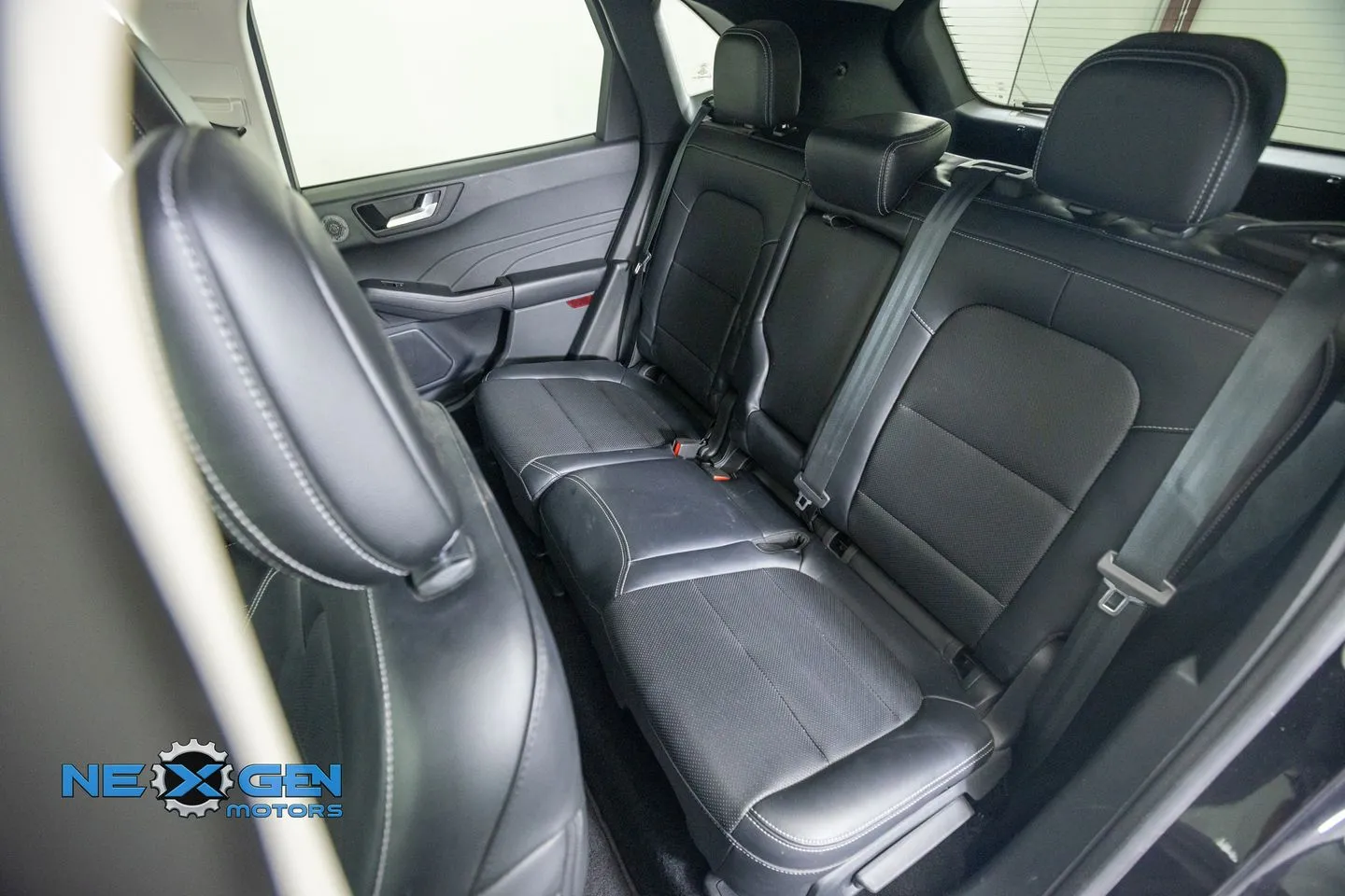 Ford Escape photo 35