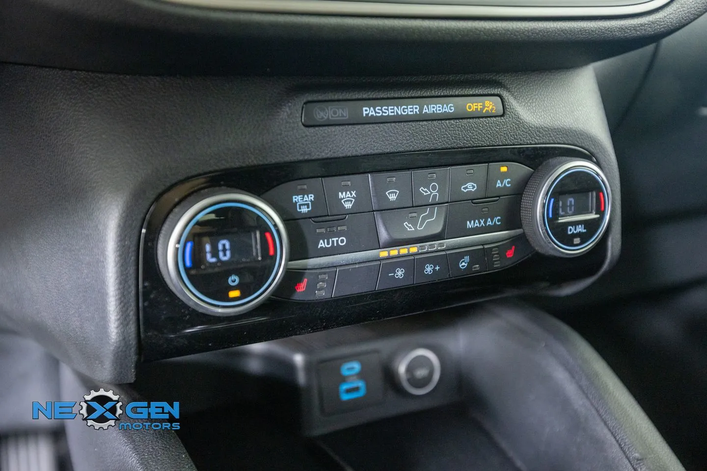 Ford Escape photo 24