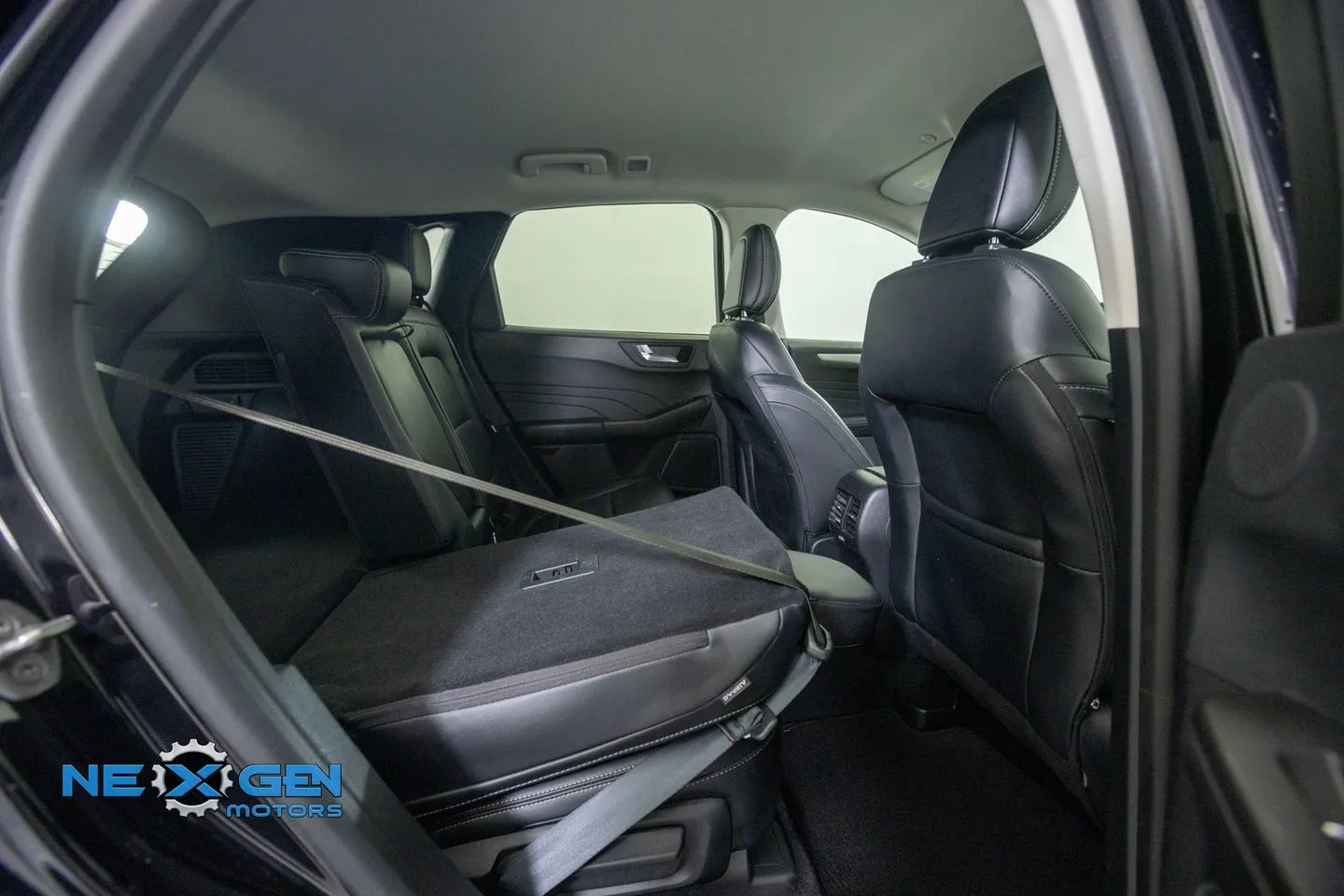 Ford Escape photo 40
