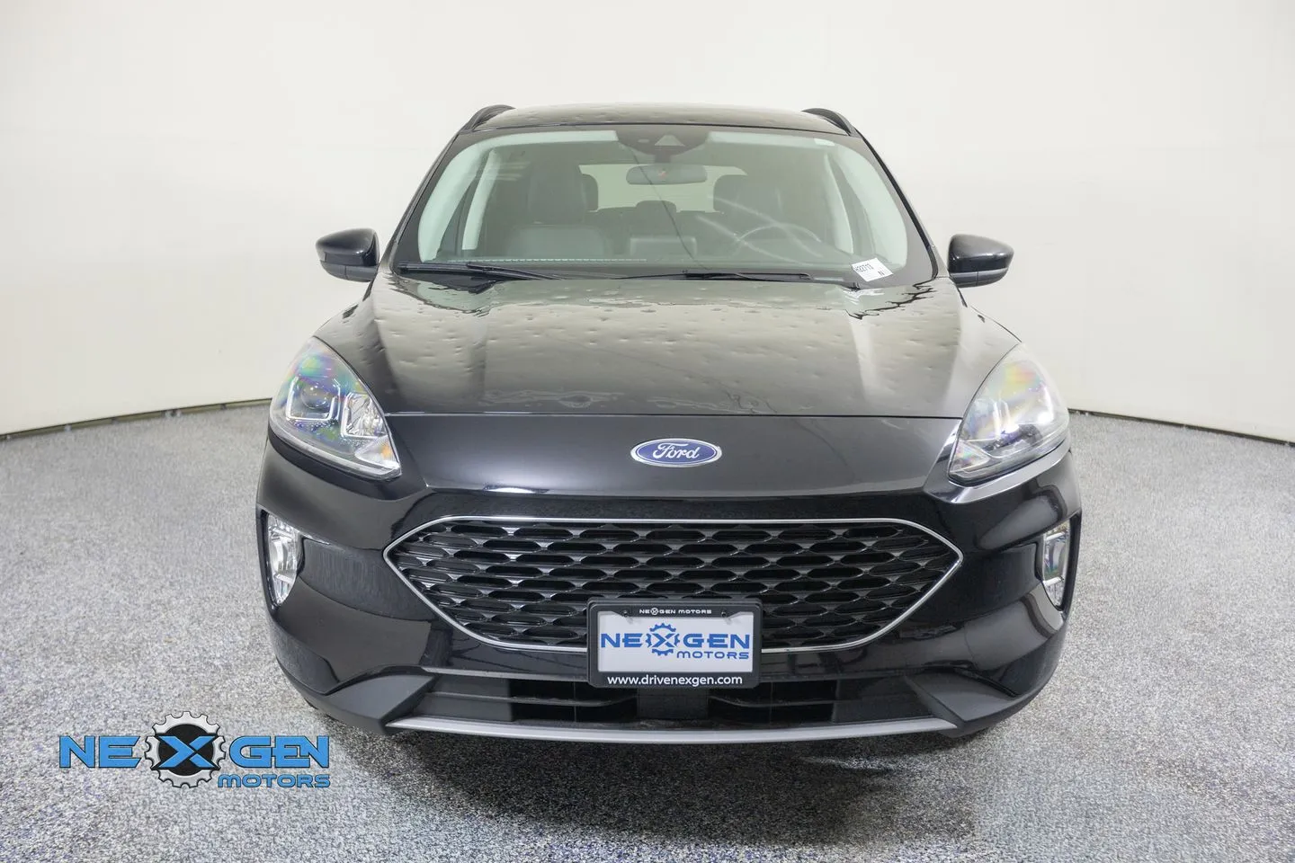 Ford Escape photo 3