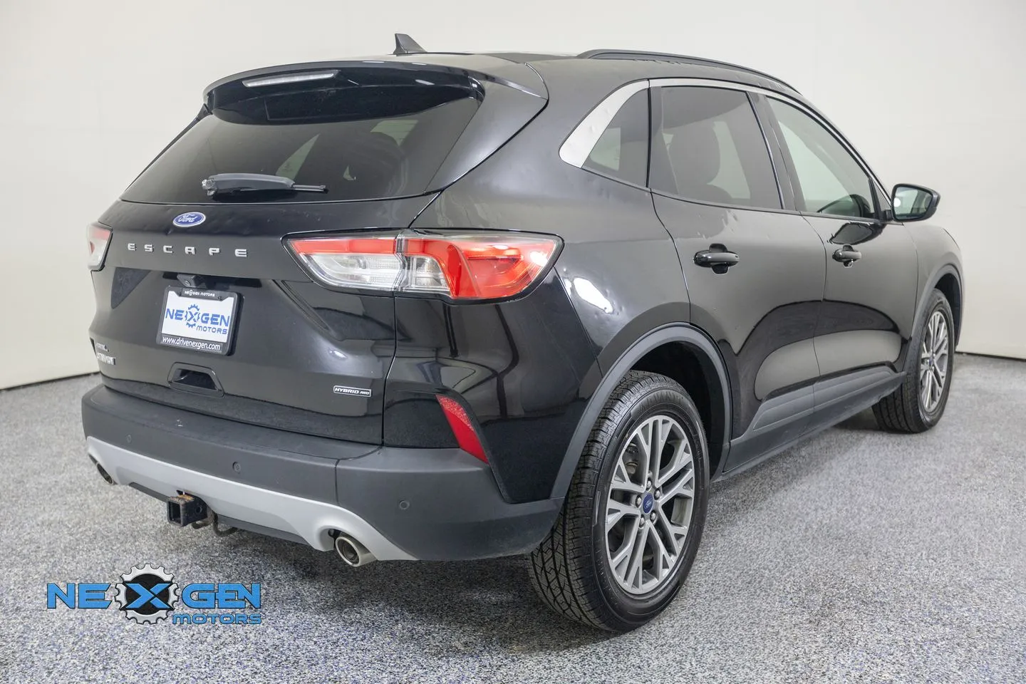Ford Escape photo 8