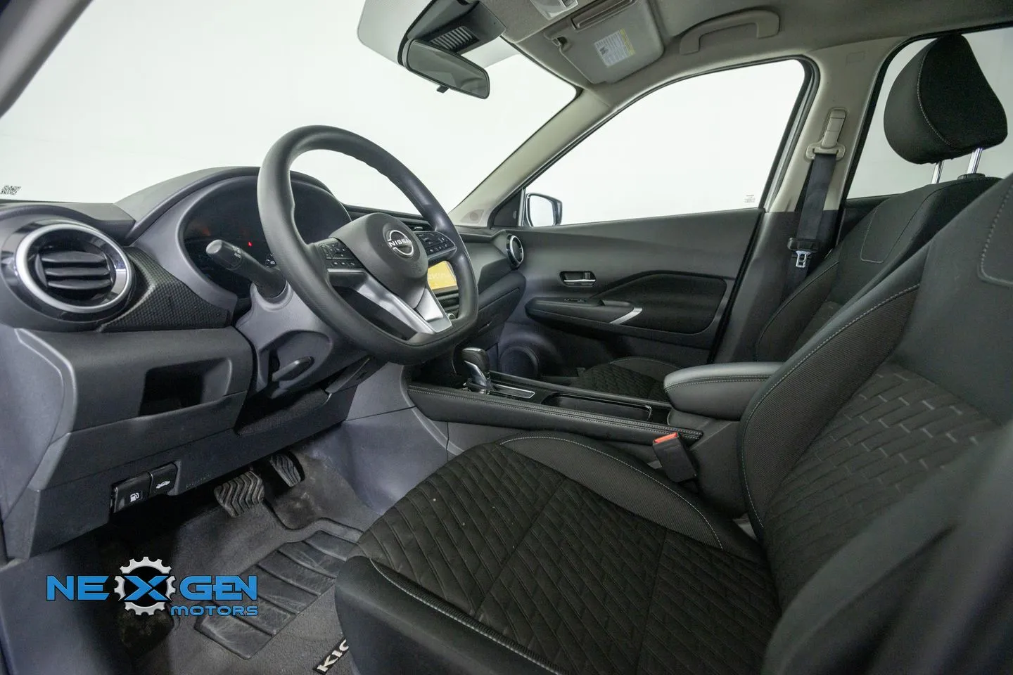 Nissan Kicks photo 11