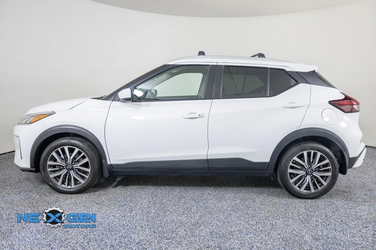 Nissan Kicks photo 5