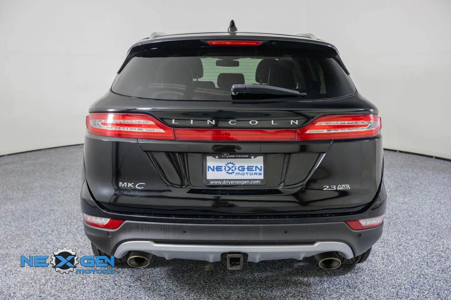 Lincoln MKC photo 7