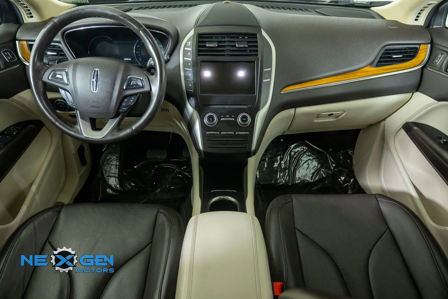 Lincoln MKC photo 33