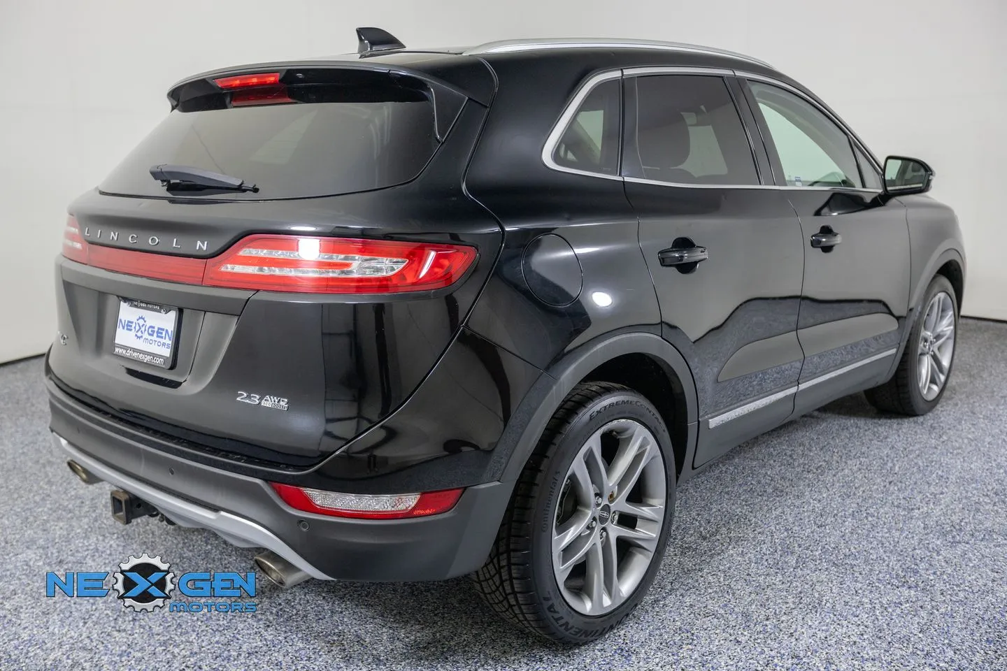 Lincoln MKC photo 8