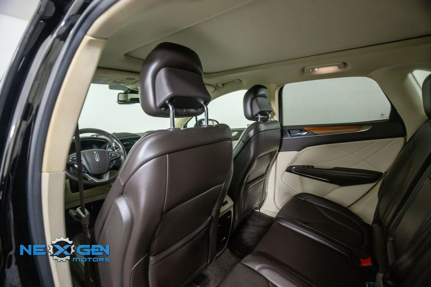 Lincoln MKC photo 29