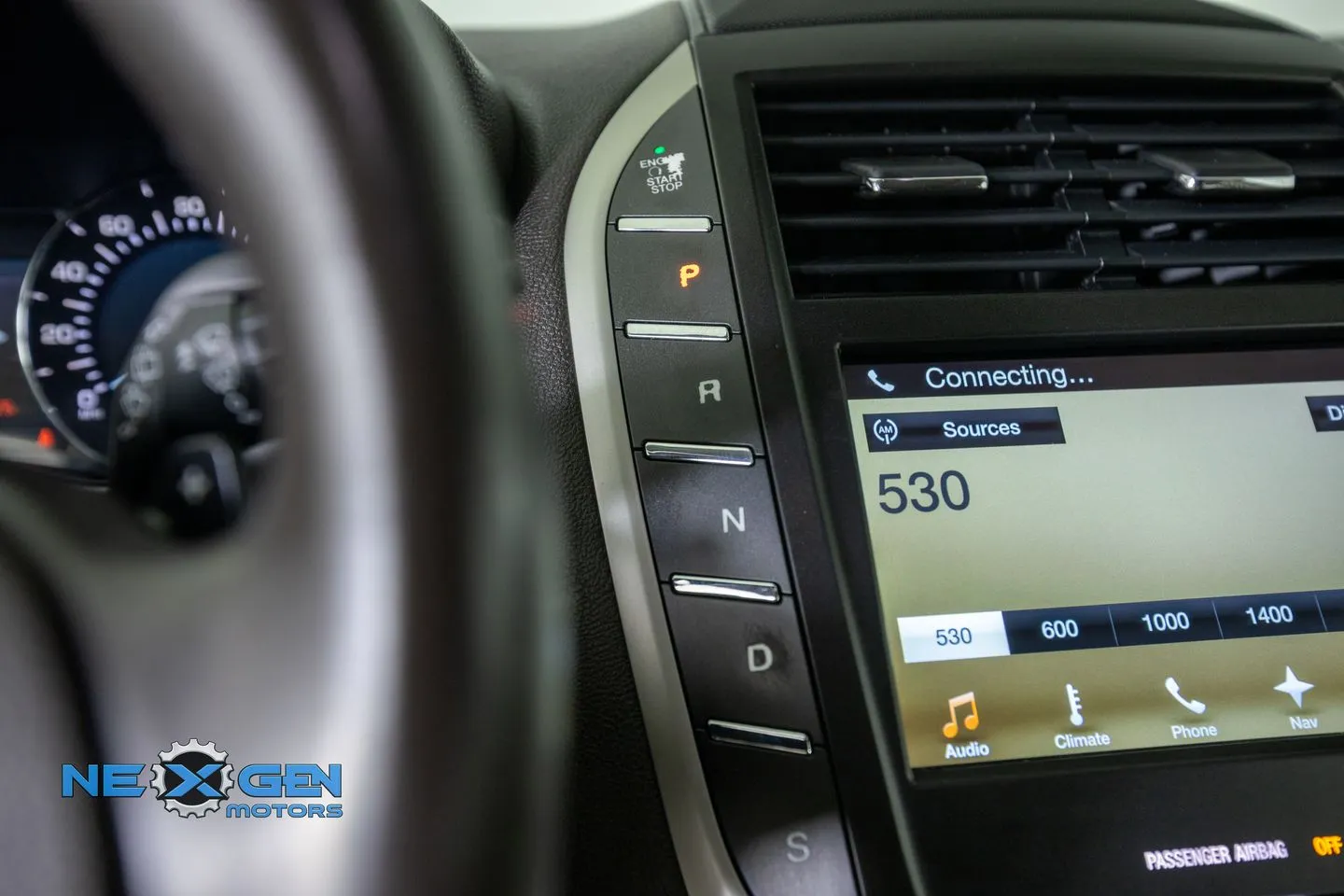 Lincoln MKC photo 18