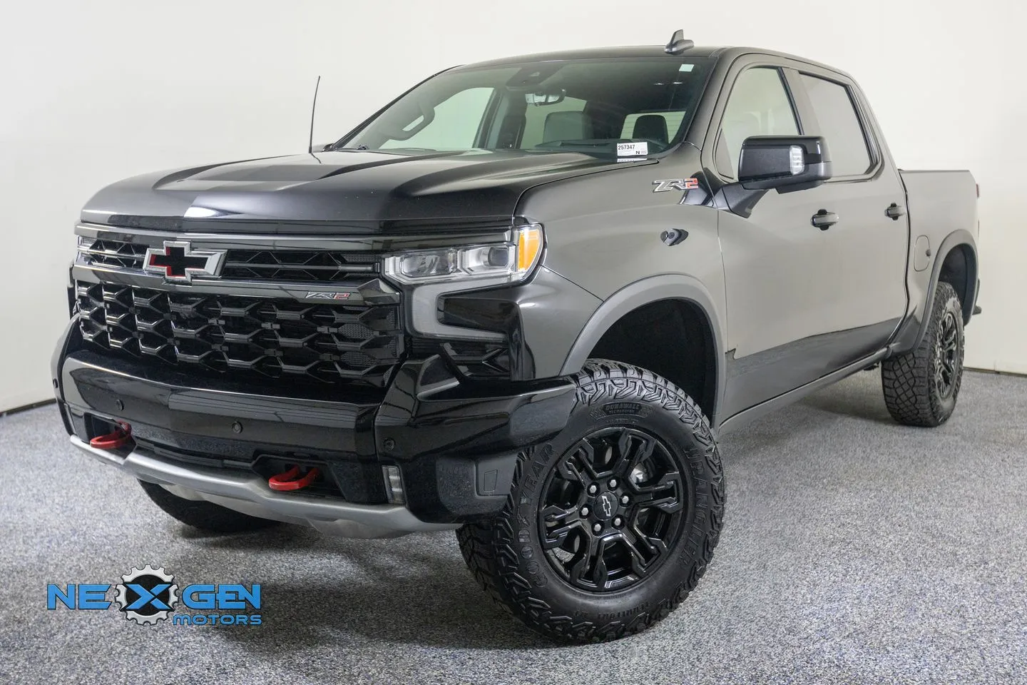 Chevrolet Silverado photo 4