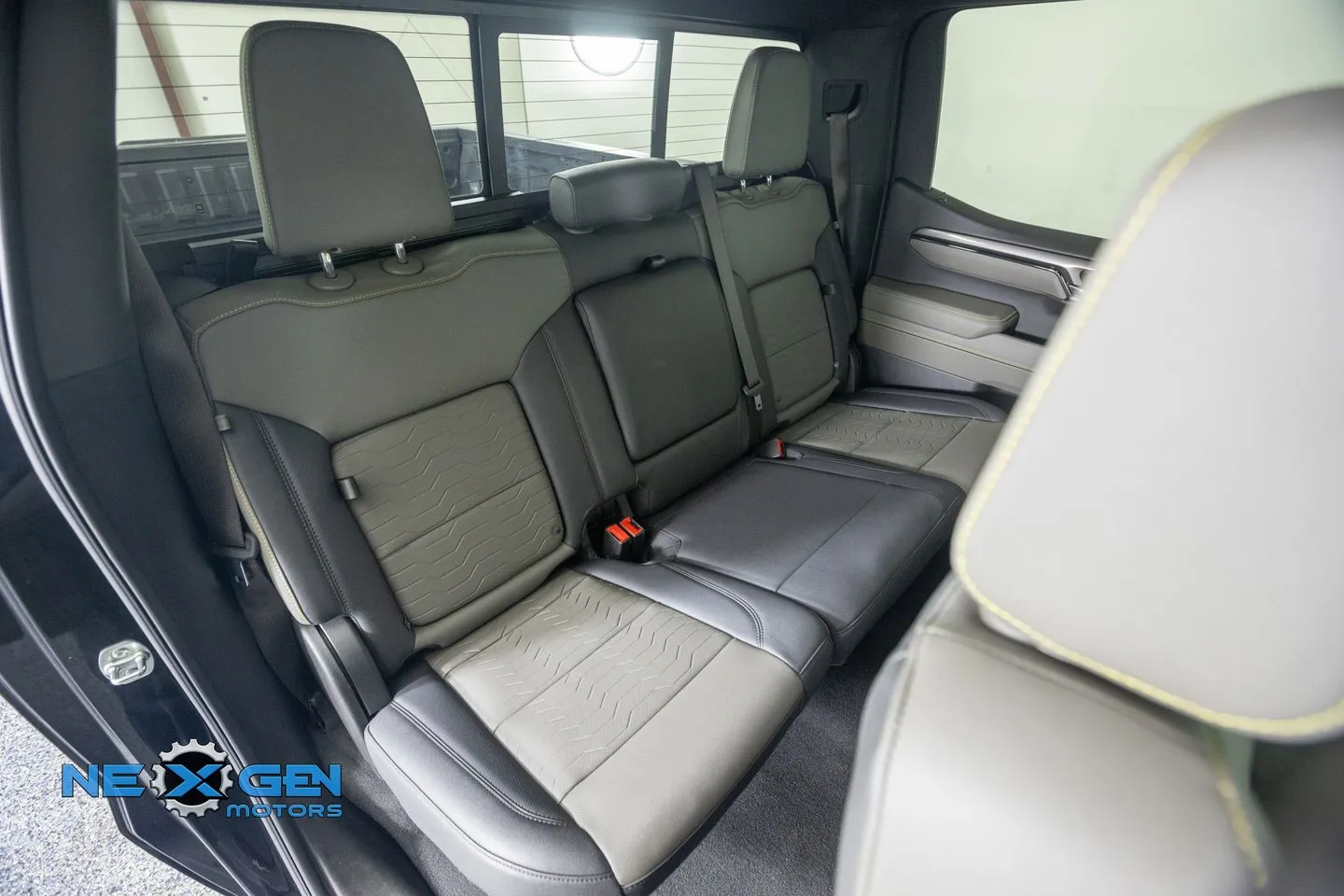Chevrolet Silverado photo 42