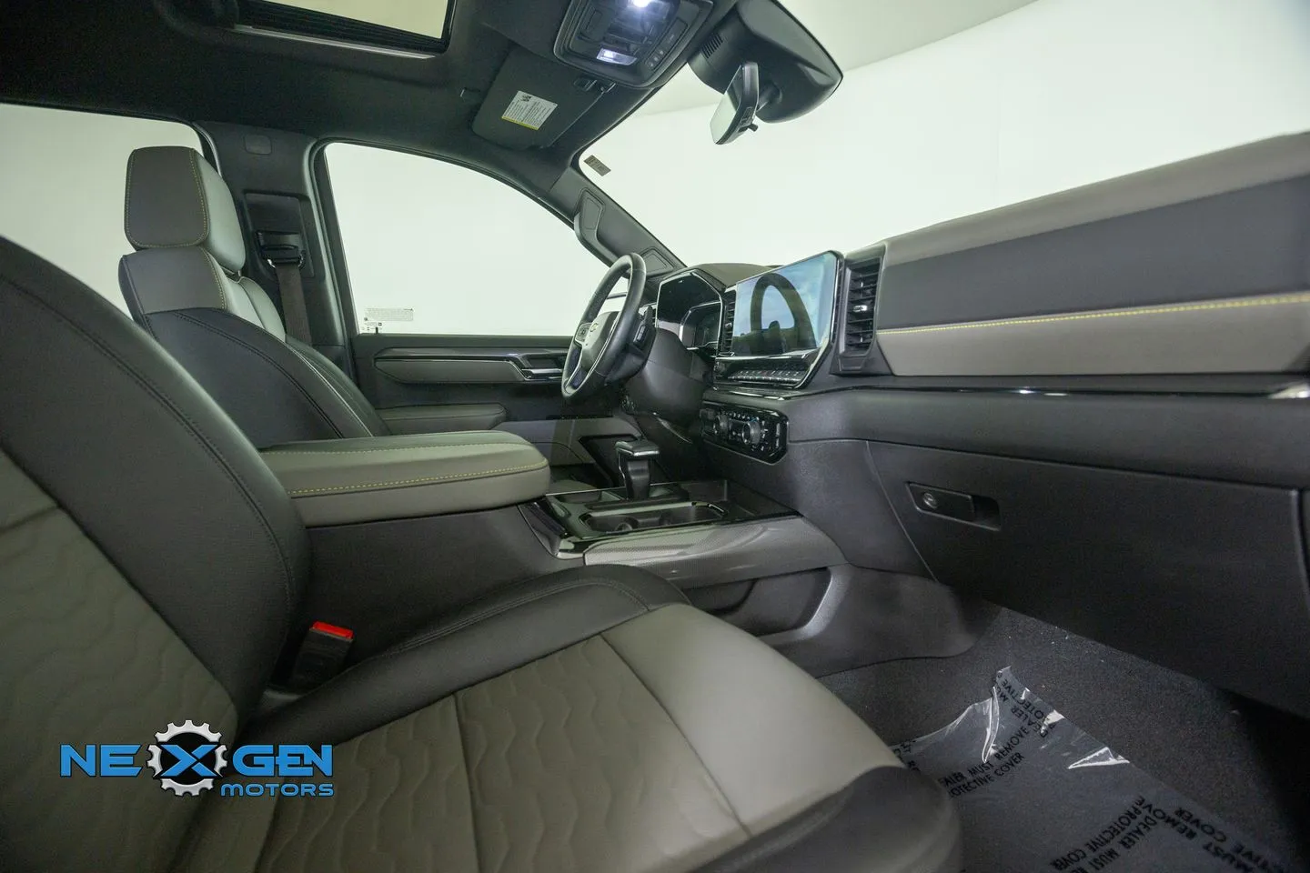 Chevrolet Silverado photo 44