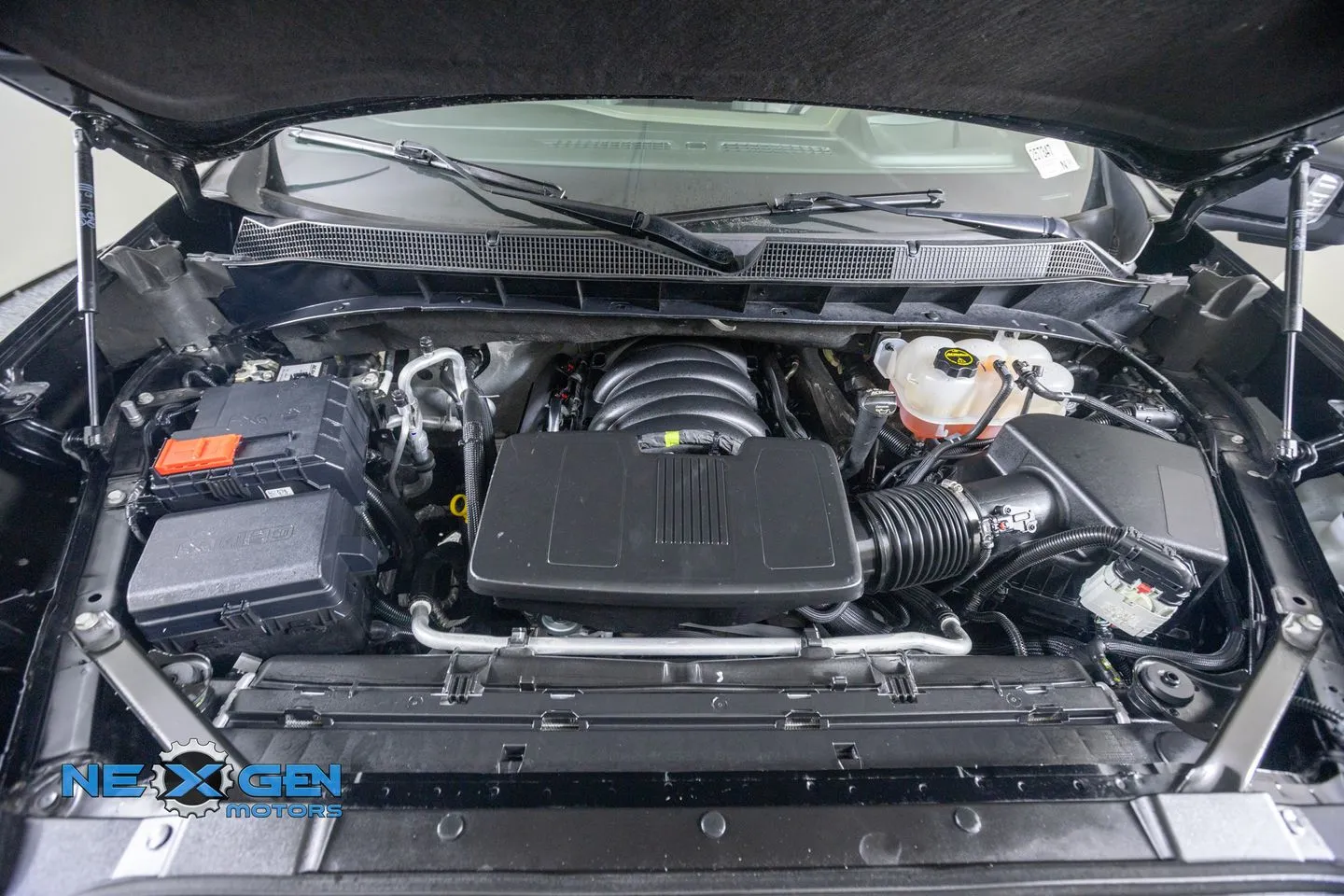 Chevrolet Silverado photo 54