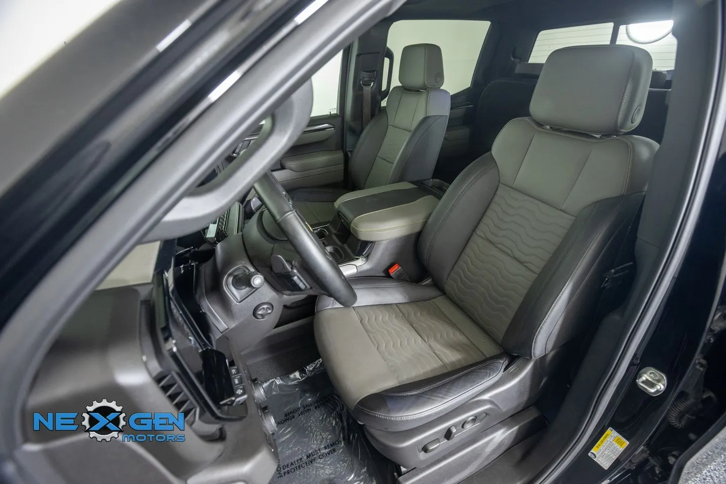 Chevrolet Silverado photo 26
