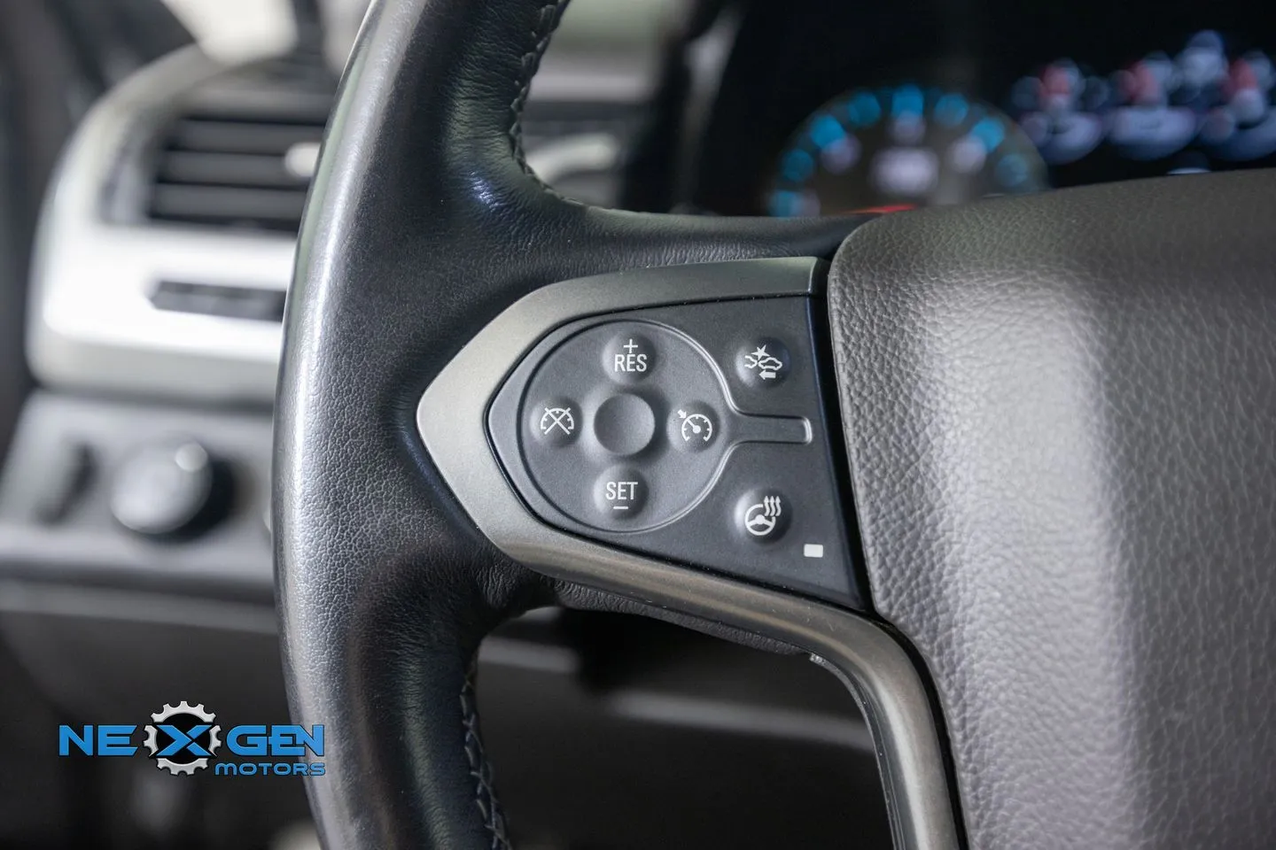 Chevrolet Tahoe photo 15