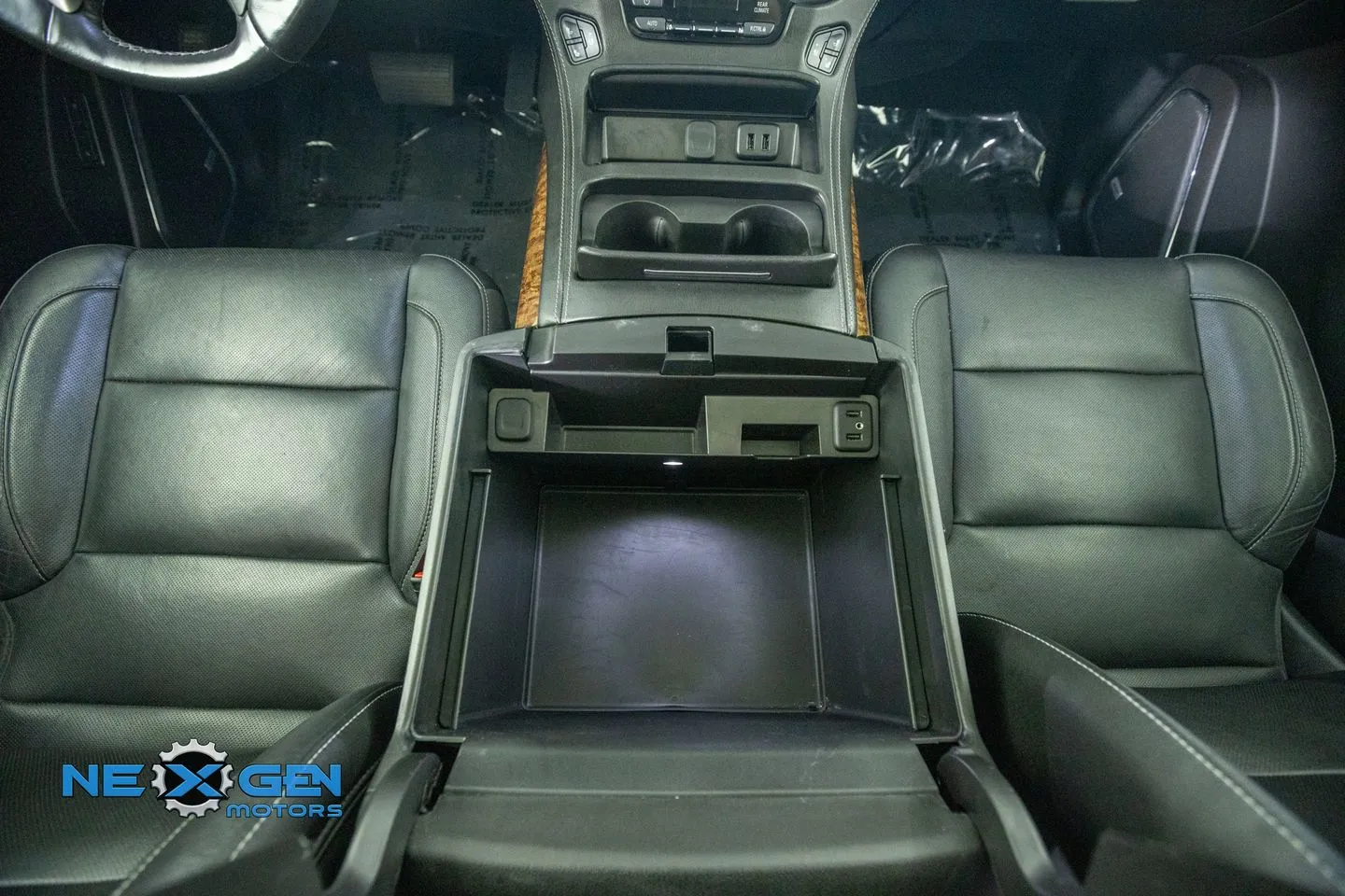 Chevrolet Tahoe photo 32