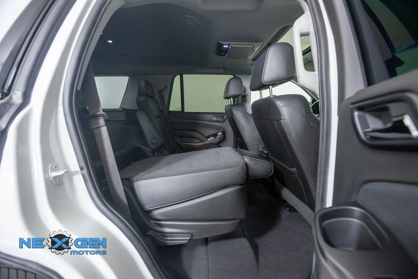 Chevrolet Tahoe photo 38