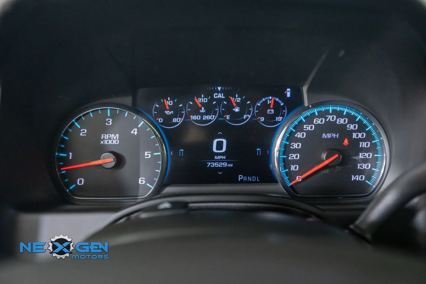 Chevrolet Tahoe photo 17